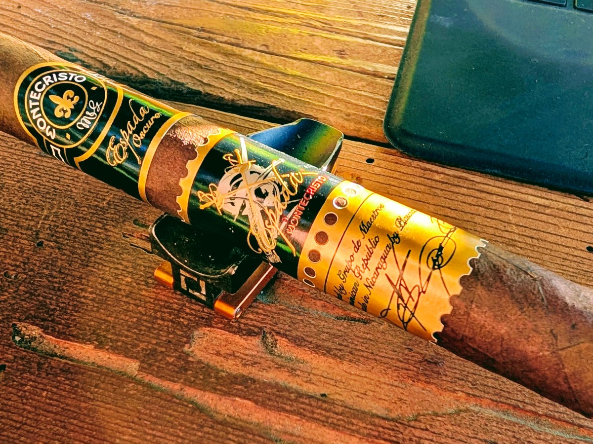 The Montecristo Espada Oscuro’s… Ancestry?