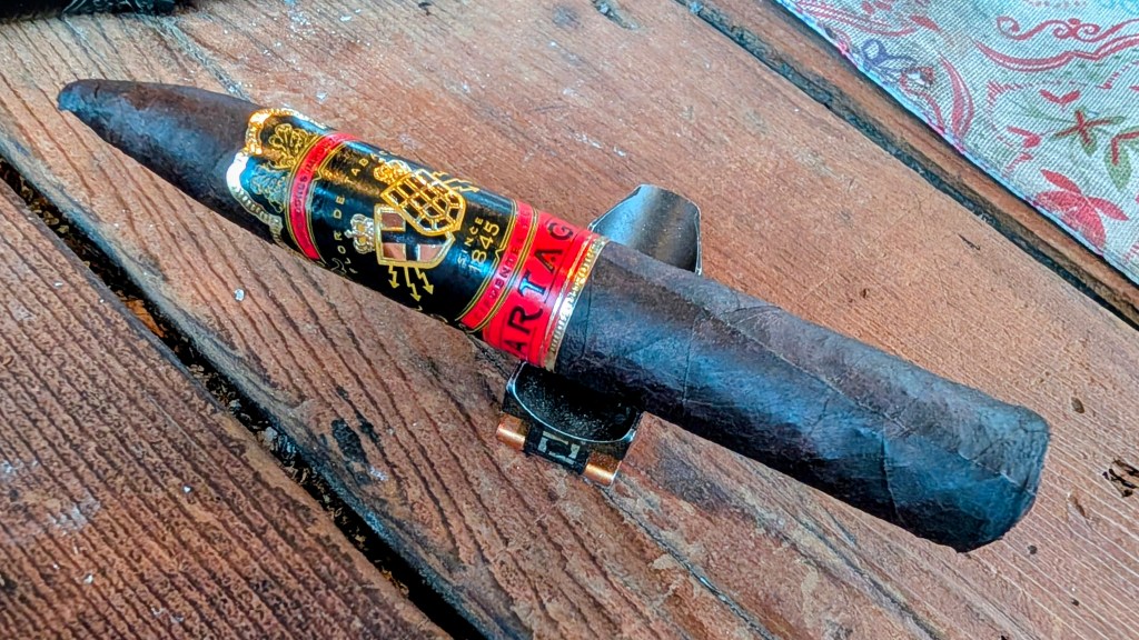 Partagas Black Label Piramides: Smooth Jazz in&nbsp;Motion